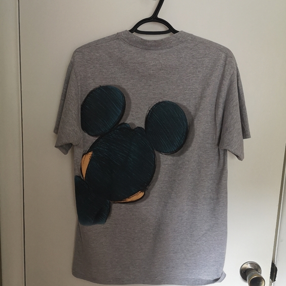 Disney shirt - Picture 2 of 3